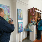 Gräfliches Schlossfest | Schloss Mainau | Besucher vor See-Häsin